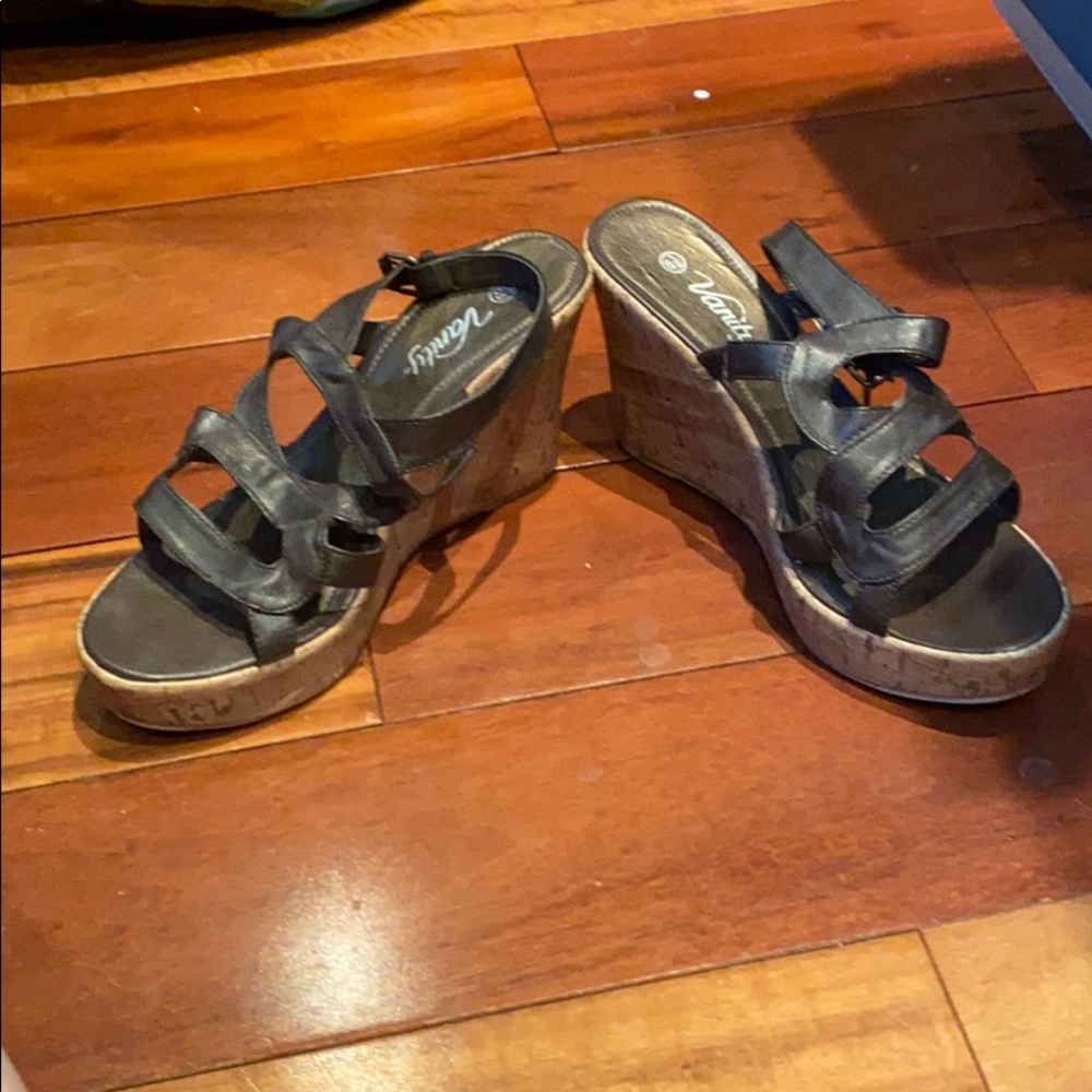 Vanity Wedge Sandal